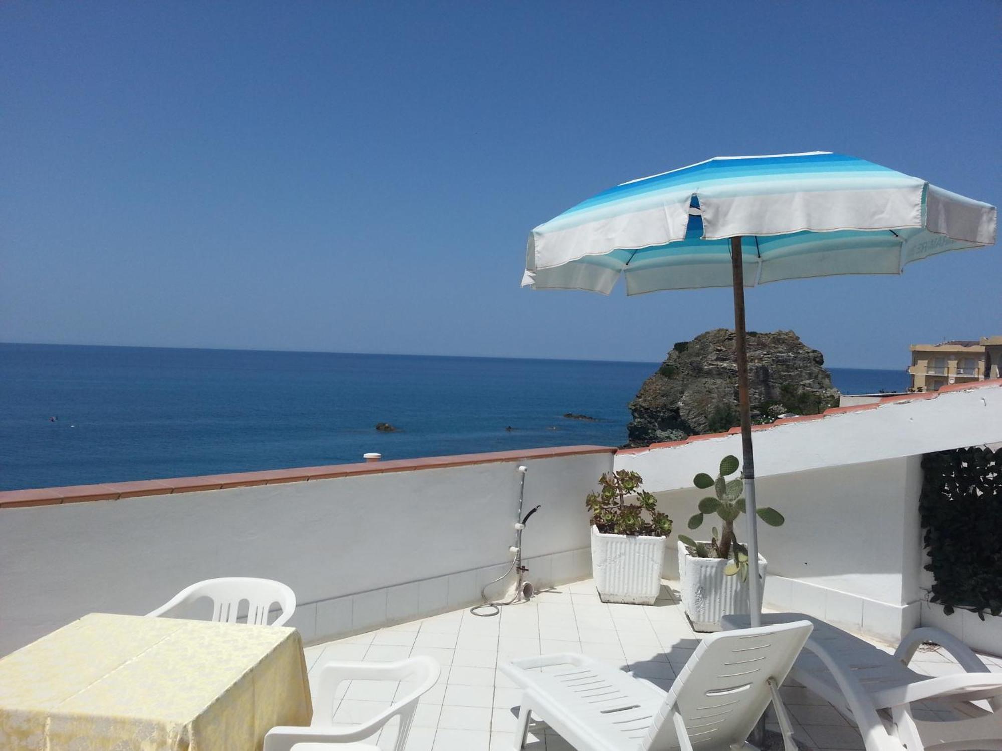 Hotel Ristorante Mareblu Amantea Dış mekan fotoğraf