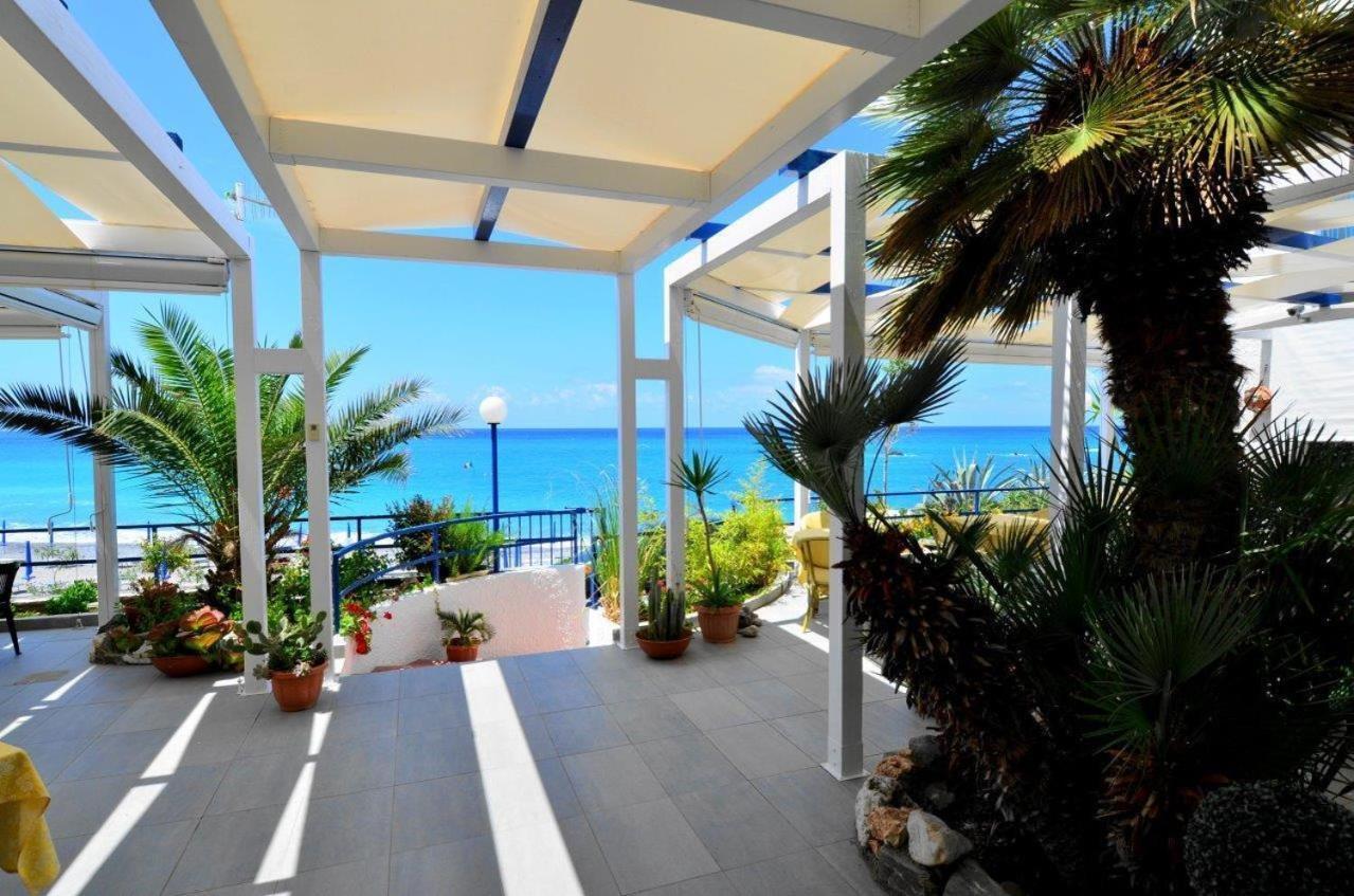 Hotel Ristorante Mareblu Amantea Dış mekan fotoğraf